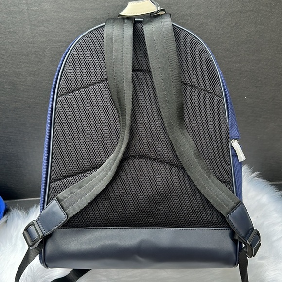 New GUESS Quarto Corduroy Backpack - Picture 6 of 7